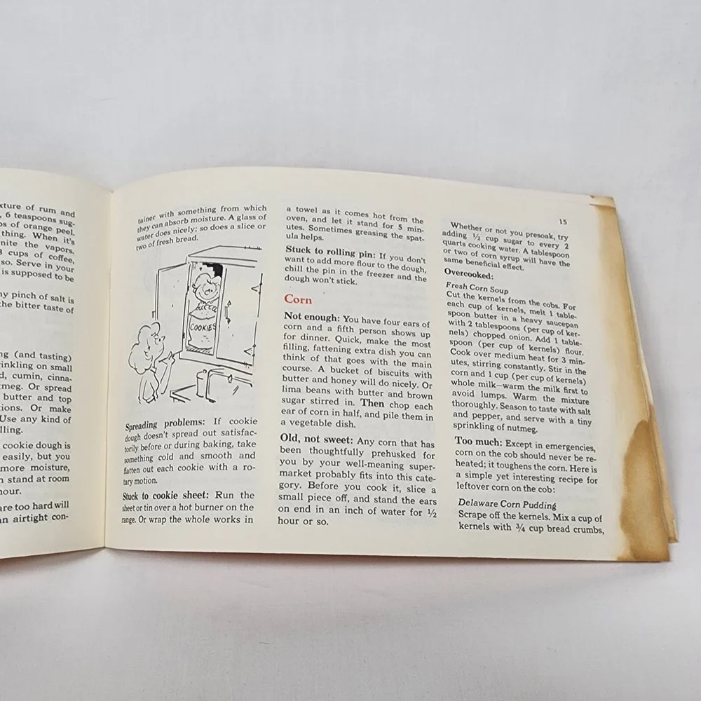VINTAGE Reader's Digest Common Cooking Crises & How to Deal w/ Them Booklet 1973